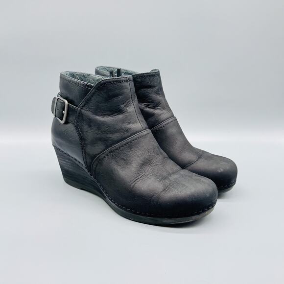 Dansko Shoes Womens 7.5 Black Leather Booties Shirley Wedge Ankle Buckle Zip - Picture 2 of 12